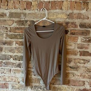 Express Taupe Long Sleeve Bodysuit